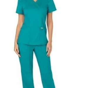 CH Scrub Set: Shaped 3-Pocket Mock Wrap Top & Elastic Waist Cargo Pocket Pant